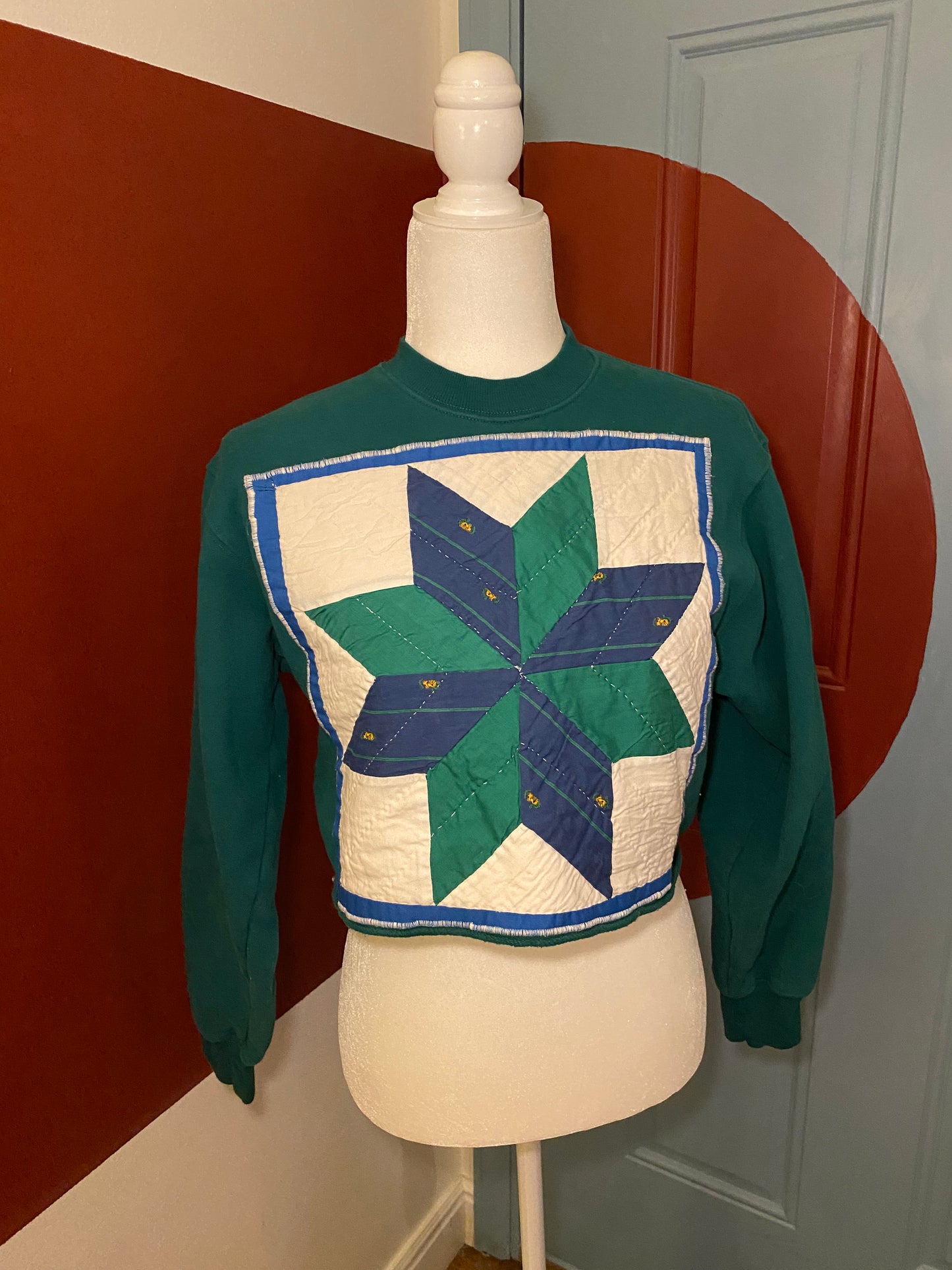 Quilt block sweatshirt (green)