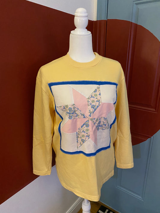 Quilt block sweatshirt (yellow)