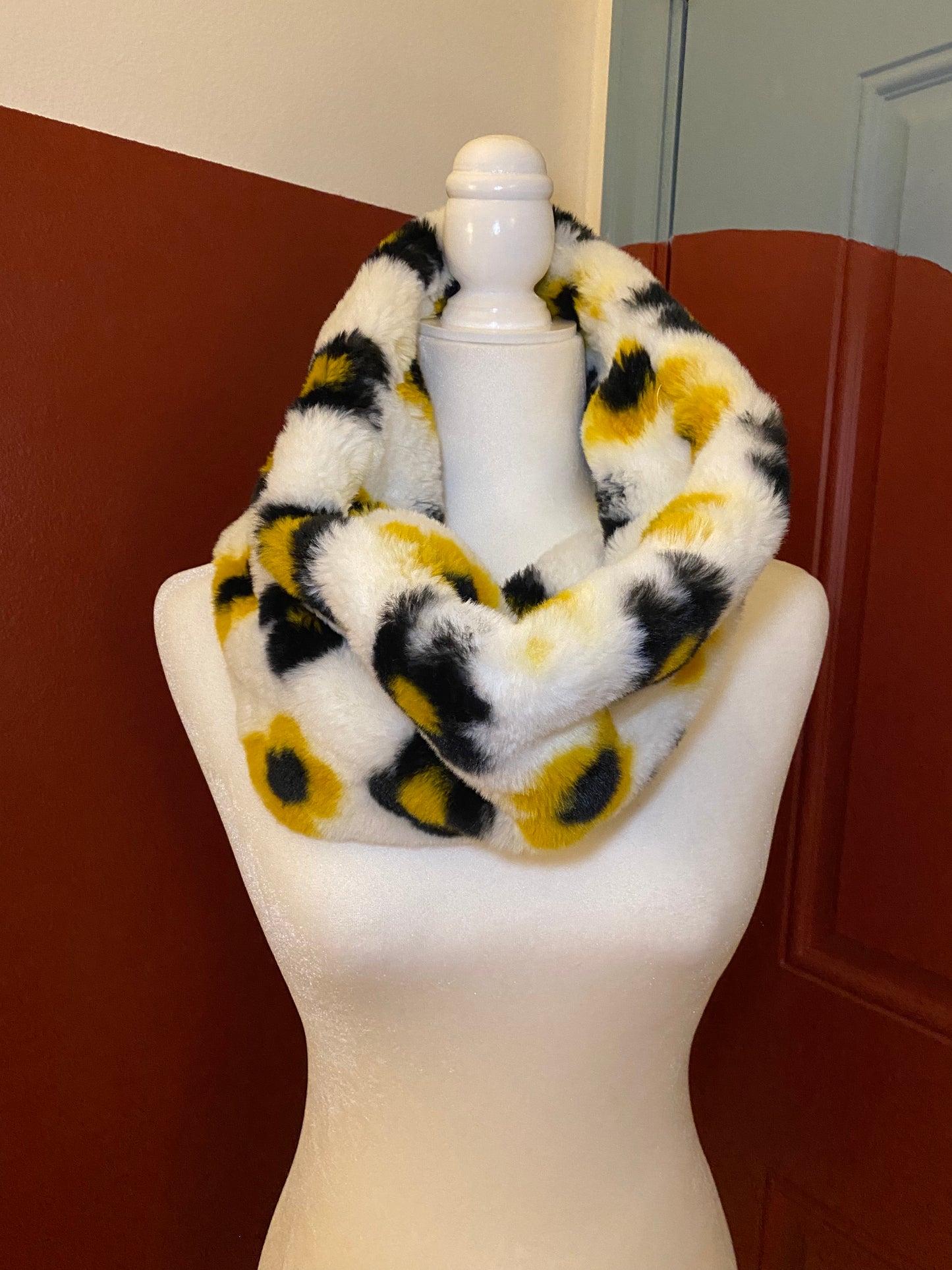 Daisy Fur Infinity Scarf